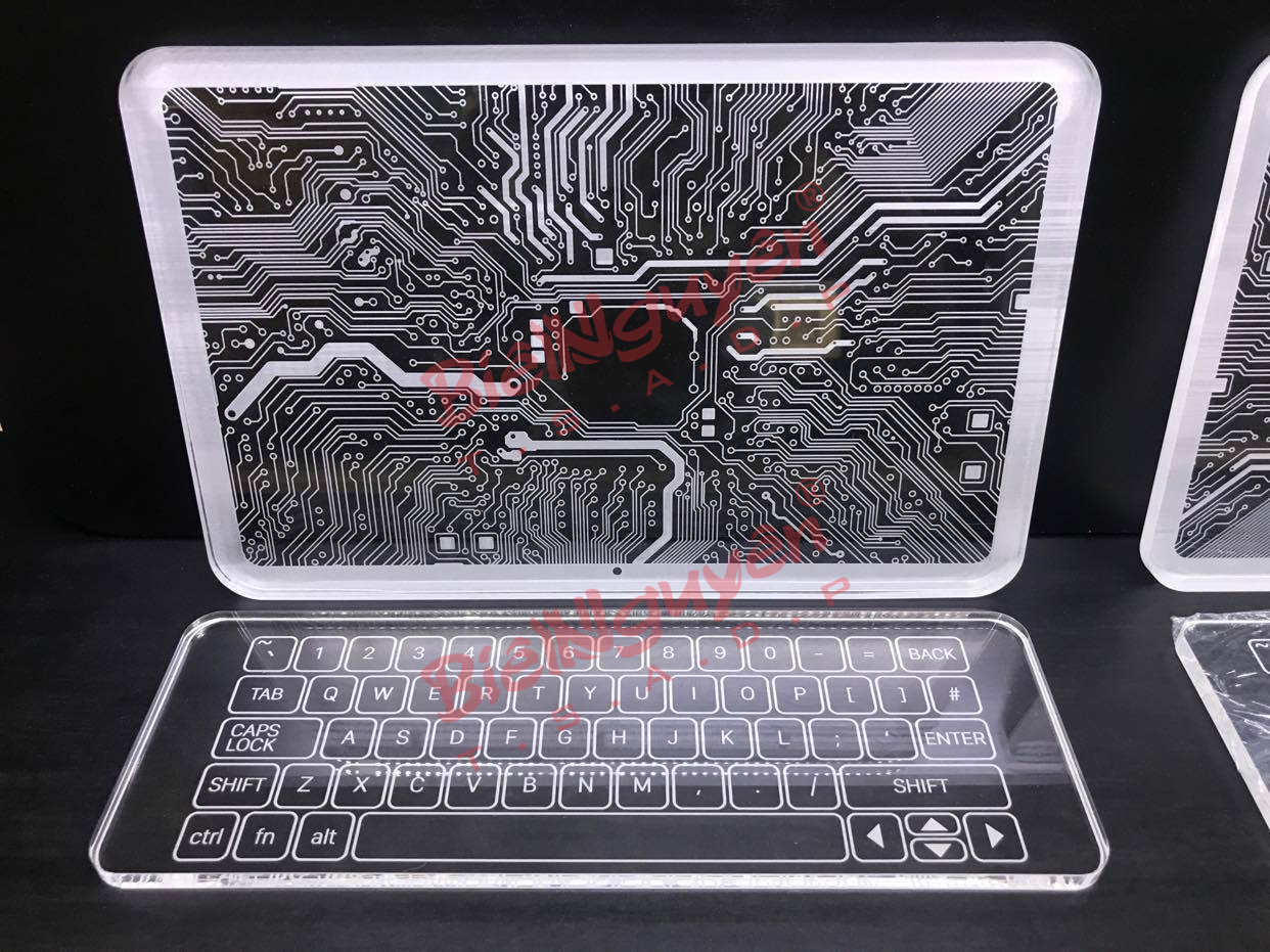 Khắc laser mica đánh đèn